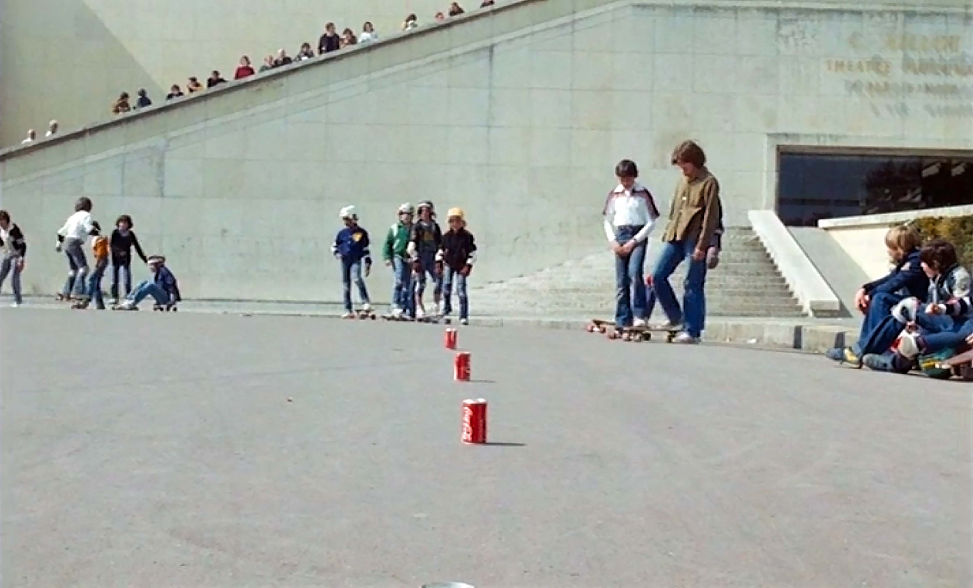 Scènes de skateboard du film Trocadéro Bleu Citron (1978).